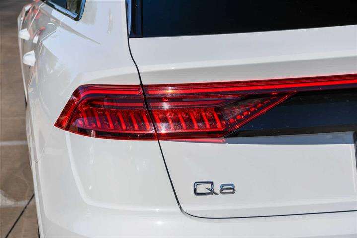$39999 : Pre-Owned  Audi Q8 Prestige image 8