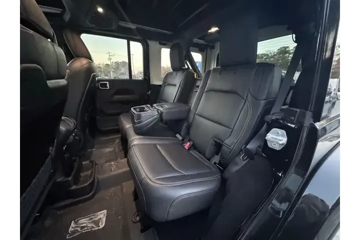 $39365 : Jeep Wrangler 2024 4x4 Sahar image 9