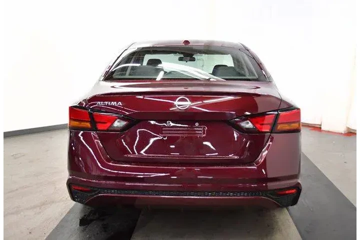 $21994 : Nissan Altima 2025 2.5 SV 4d image 6