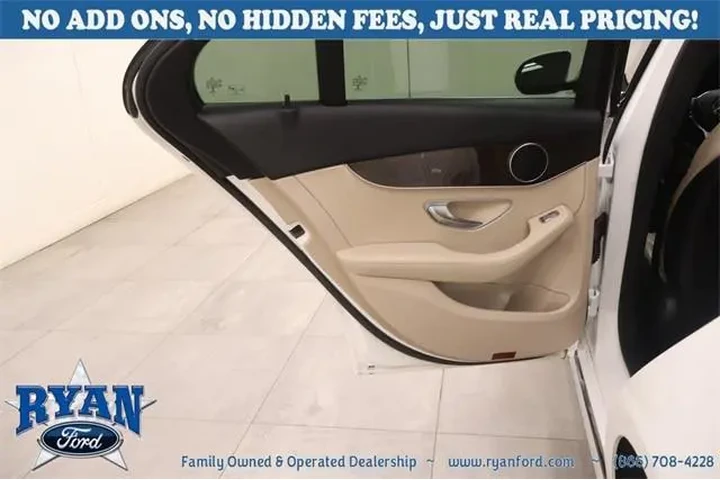 Mercedes-Benz C-Class 2021 C image 9