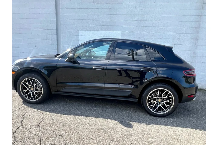 $15548 : 2016 Macan AWD 4dr S image 2