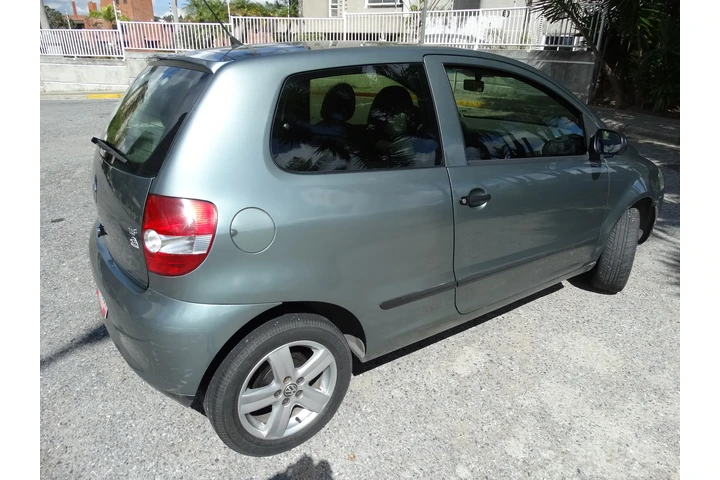 $6500 : Volkswagen Fox 2009 Sincrónico image 1