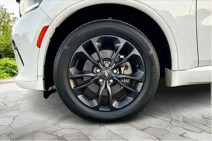 $26549 : Dodge Durango 2021 AWD GT 4d image 9