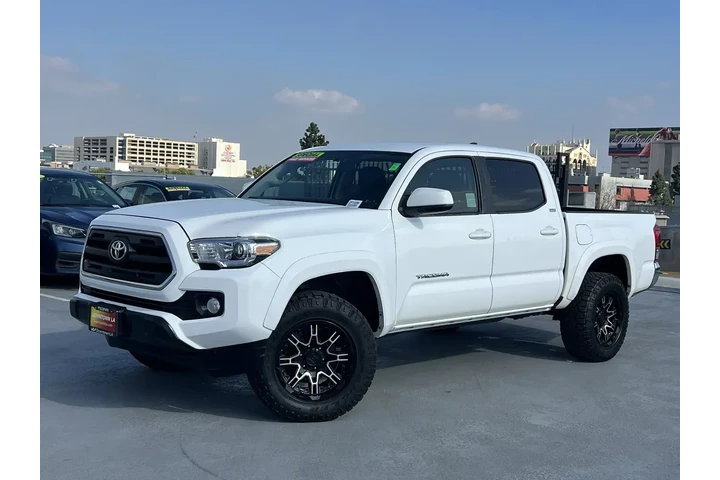 $25488 : Toyota Tacoma 2017 4x2 SR5 4 image 2