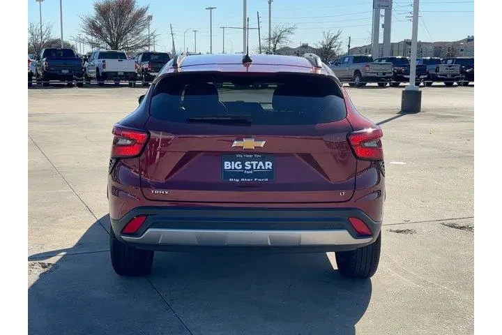 $19499 : Chevrolet Trax 2024 LT 4dr C image 4