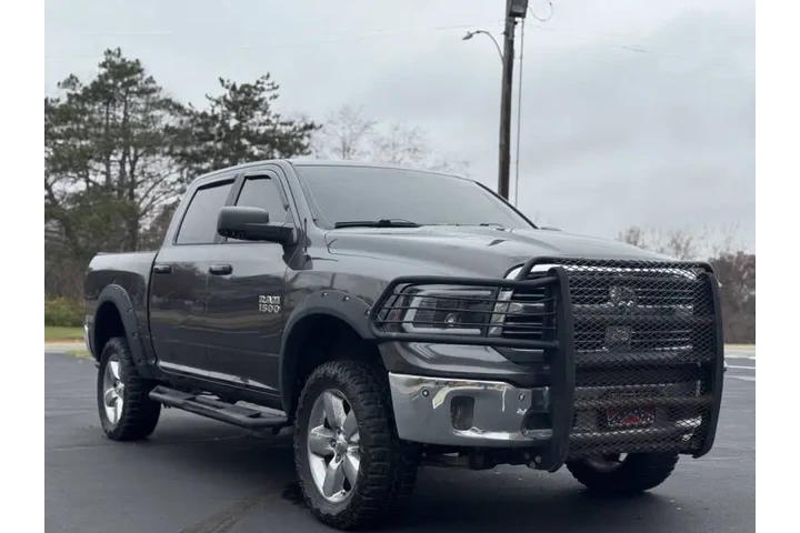 $9999 : 2017 RAM 1500 Big Horn image 4