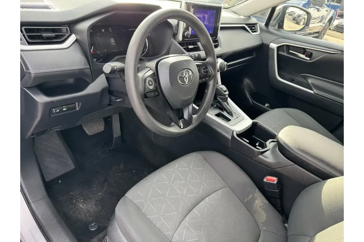 $24687 : Toyota RAV4 2024 XLE 4dr SUV image 9