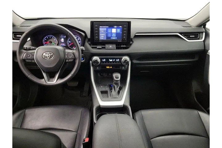 $25998 : Toyota RAV4 2020 XLE Premium image 9