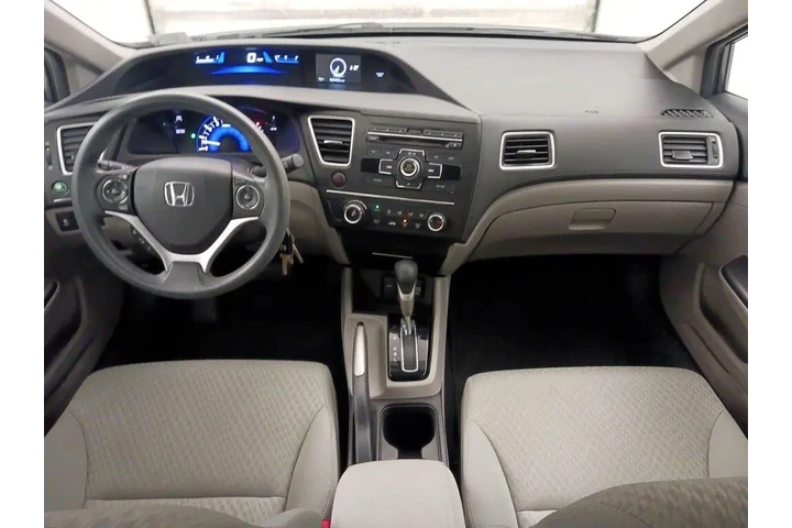 $16998 : Honda Civic 2015 LX 4dr Seda image 9