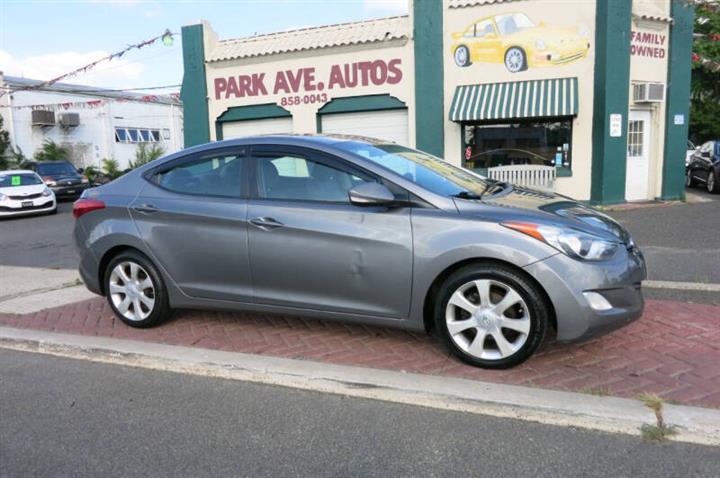 $6495 : 2012 Elantra Limited image 3