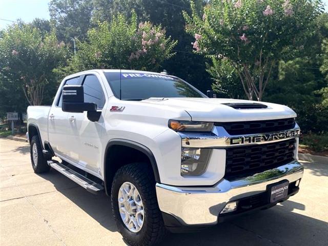 $49873 : 2022 Silverado 2500HD LT Crew image 1