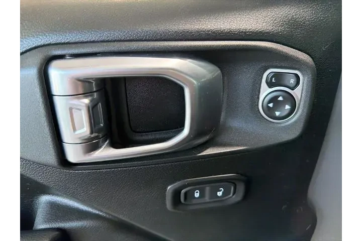 $36775 : Jeep Wrangler Unlimited 2020 image 9