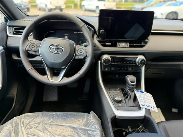 $39629 : 2025 Toyota RAV4 image 6