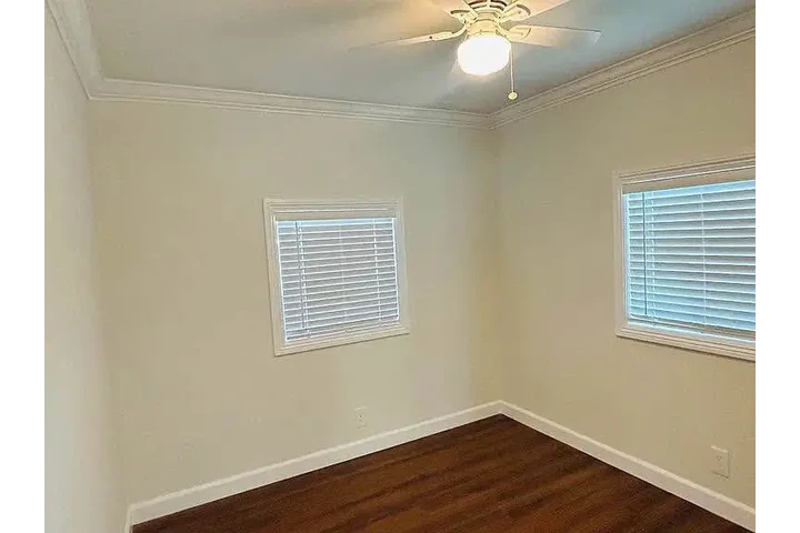 $3350 : Se Renta Casa en Sun Valley ! image 4