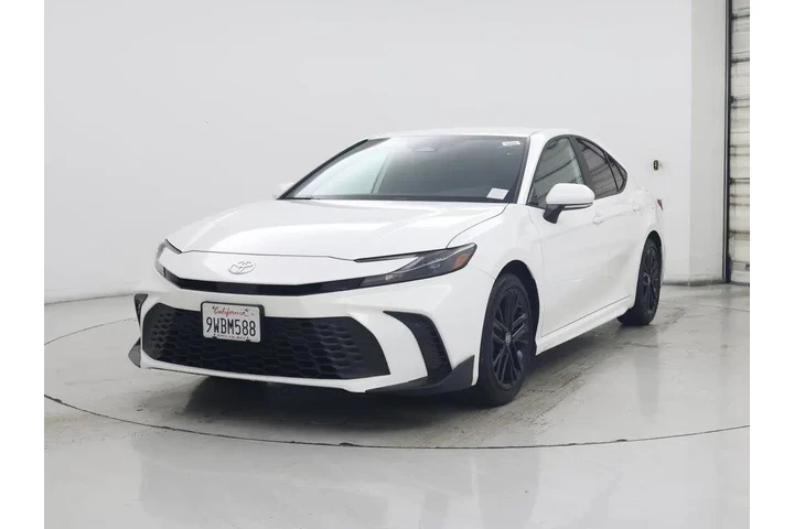 $34998 : Toyota Camry 2026 SE 4dr Sed image 4