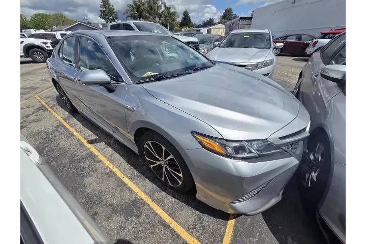 $18950 : Toyota Camry Hybrid 2018 SE image 7