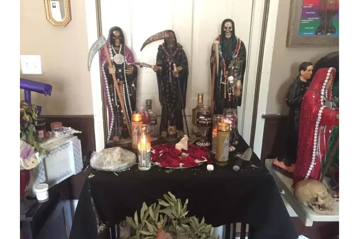 BRUJO CAPAZ DE RESOLVERLO TODO image 1