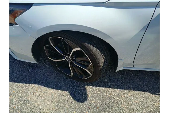 $21160 : Nissan Altima 2023 2.5 SR 4d image 9