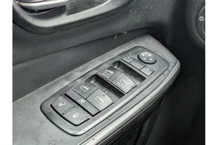 $10000 : Jeep Cherokee 2015 Limited 4 image 9