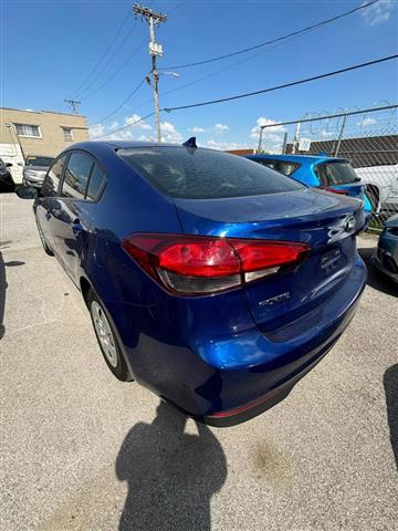 $9990 : 2017 KIA FORTE2017 KIA FORTE image 4