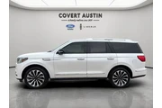 $23909 : Lincoln Navigator 2018 4x4 S thumbnail