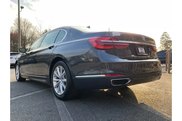 $18985 : BMW 7 Series 2016 740i 4dr S image 7