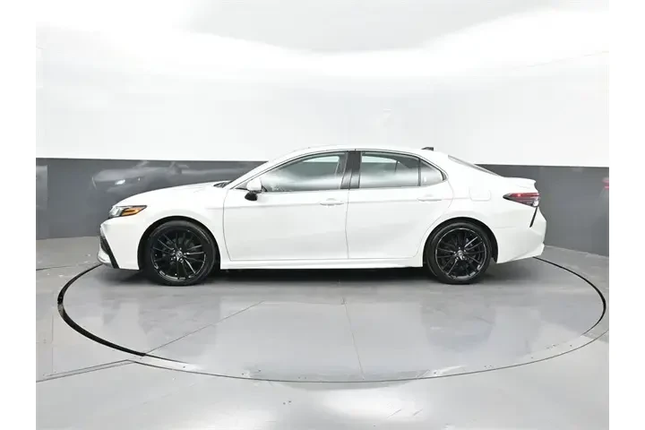 $27520 : Toyota Camry 2023 AWD XSE 4d image 2