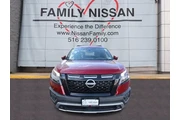 $30374 : Nissan Pathfinder 2023 AWD R thumbnail