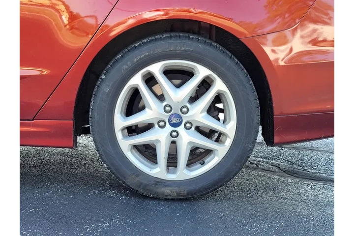 $9791 : Ford Fusion 2014 SE 4dr Seda image 10