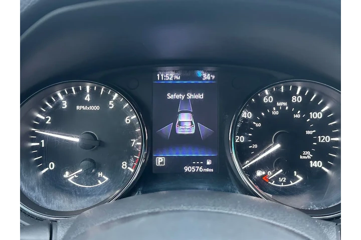 $11000 : 2018 NISSAN ROGUE2018 NISSAN image 4