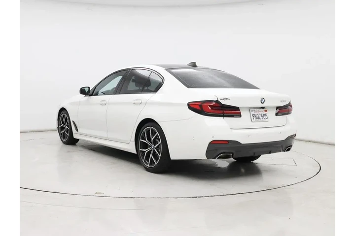 $28998 : BMW 5 Series 2021 530i 4dr S image 2