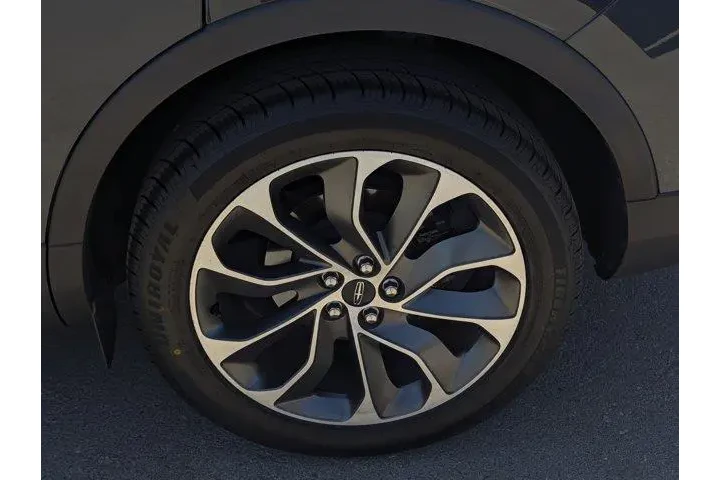 $39995 : Lincoln Nautilus 2022 Reserv image 7