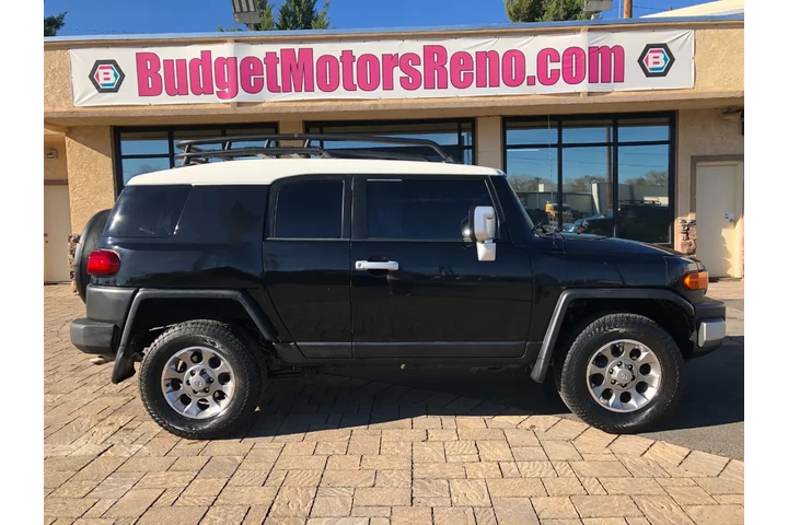 $14419 : 2011 FJ Cruiser 4WD AT image 2
