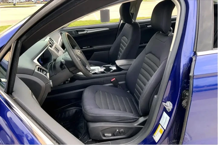 $11711 : Ford Fusion 2014 SE 4dr Seda image 7