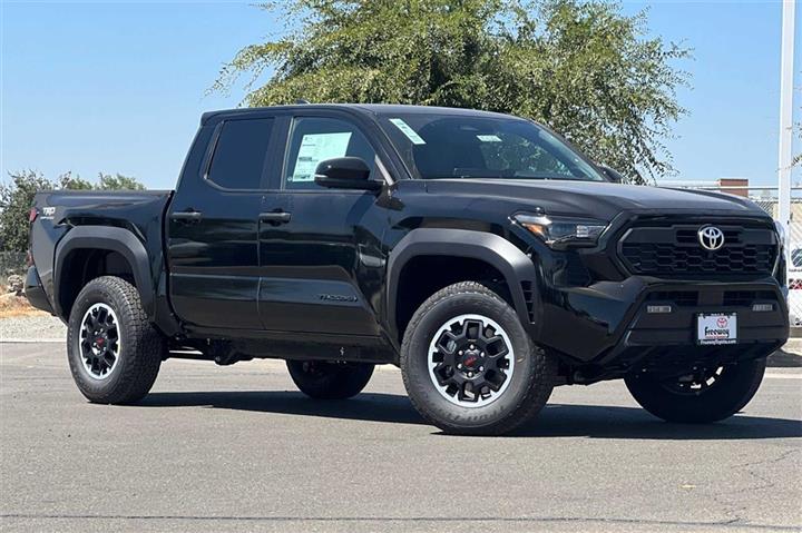 $53509 : New 2024 Tacoma TRD Off Road image 2