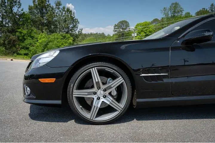 $21999 : Mercedes-Benz SL-Class 2009 image 4