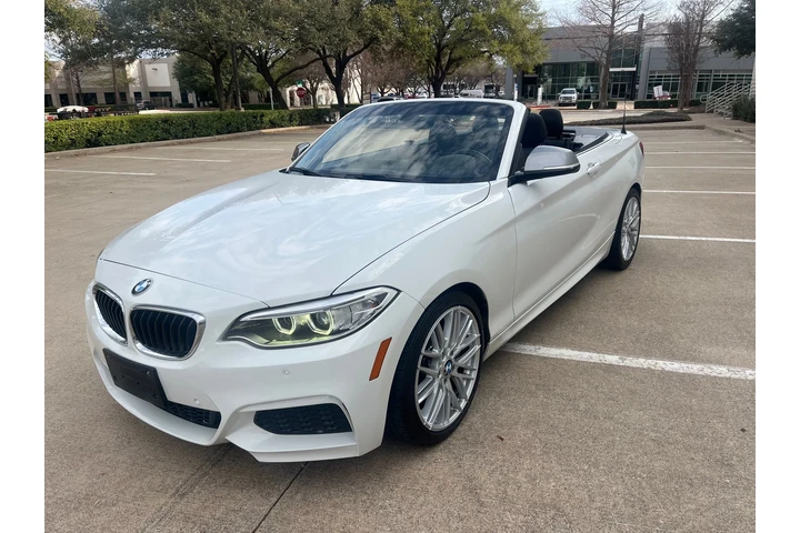 $18995 : 2016 BMW M235i image 4