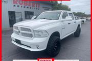 2017 RAM 1500 CREW CAB en Kingston