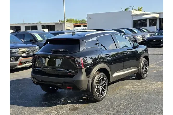 $23990 : Nissan Kicks 2025 SR 4dr Cro image 3