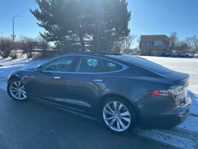 $20995 : 2015 Model S 90D image 5