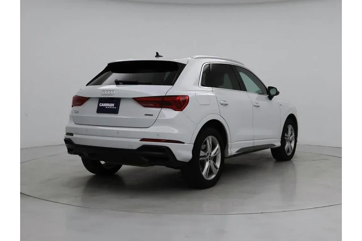 $28998 : Audi Q3 2022 AWD quattro S l image 8