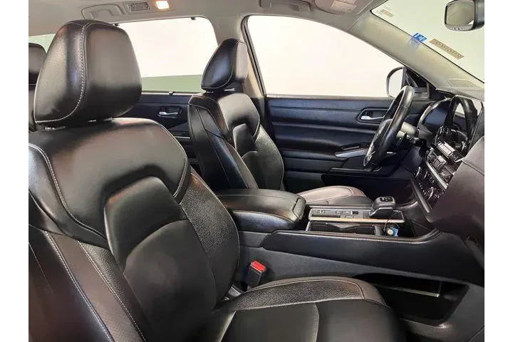 $27731 : Nissan Pathfinder 2022 SL 4d image 10