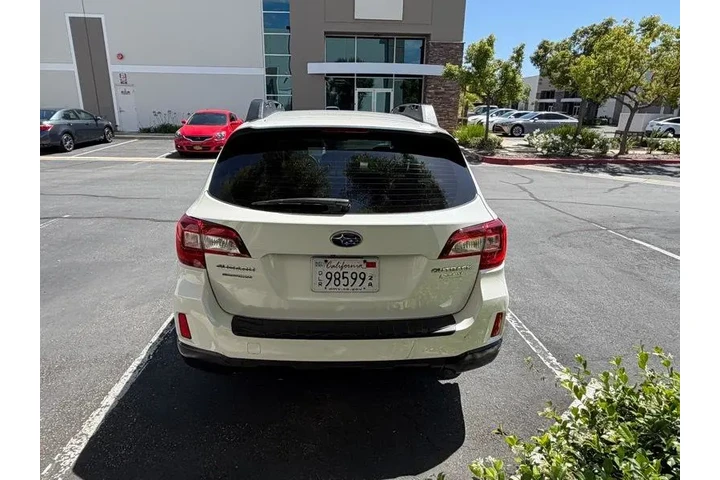 2016 Outback 2.5i image 6