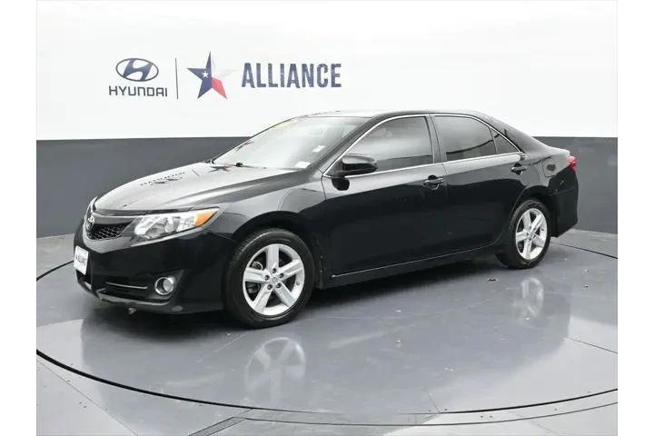 $9390 : Toyota Camry 2014 XLE 4dr Se image 2