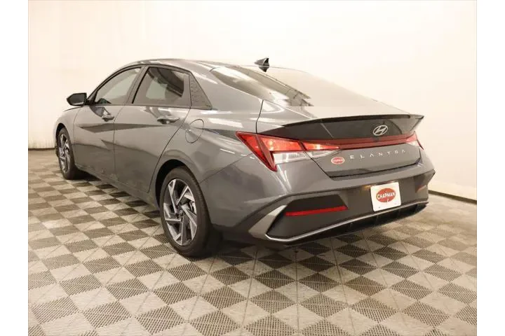 $21203 : Hyundai ELANTRA 2025 SEL Spo image 3