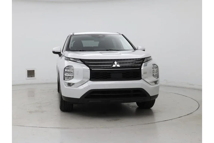 $23998 : Mitsubishi Outlander 2023 AW image 5