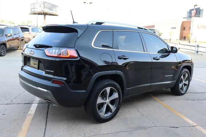 $16949 : 2019 Cherokee Limited image 5