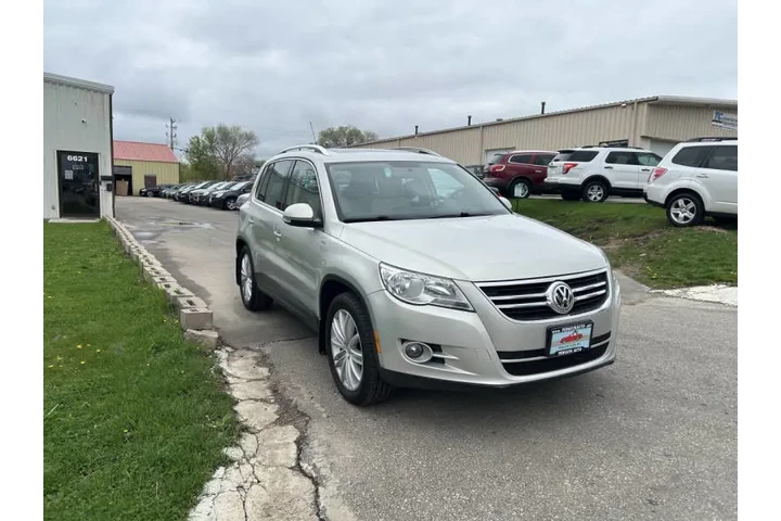 $6990 : 2010 Tiguan Wolfsburg Edition image 9