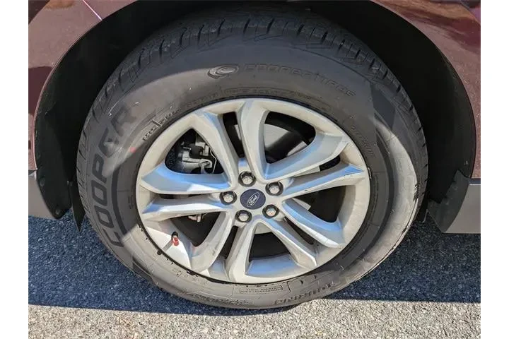 $17763 : Ford Edge 2020 SEL 4dr Cross image 9