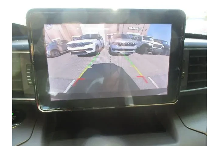 $29987 : Ford Explorer 2021 AWD XLT 4 image 9